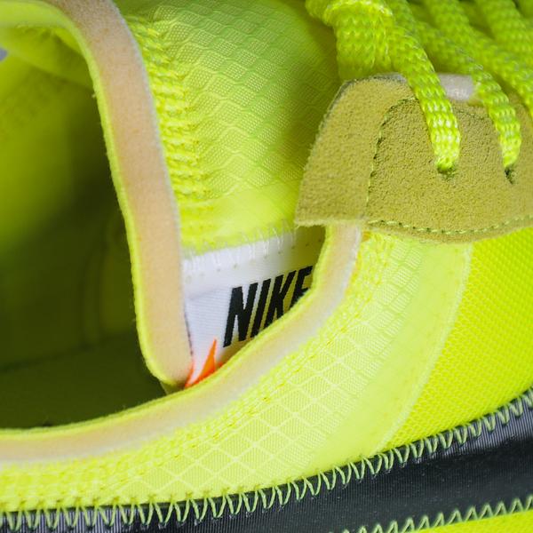 Off white air force 1 volt hot sale on feet