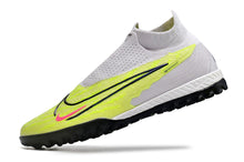 Carregar imagem no visualizador da galeria, Chuteira Nike React Phantom GX Elite DF Society Luminous
