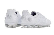 Carregar imagem no visualizador da galeria, Chuteira de Campo ADIDAS Adipure 11Pro FG Branco
