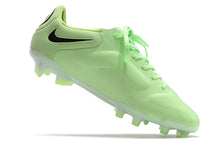 Carregar imagem no visualizador da galeria, Chuteira de Campo NIKE Tiempo Legend 9 Elite FG Verde
