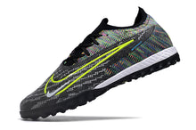 Carregar imagem no visualizador da galeria, Chuteira Nike React Phantom GX Elite DF Society Fusion

