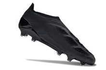 Carregar imagem no visualizador da galeria, Chuteira de Campo ADIDAS Predator Elite LL FG Black Pack
