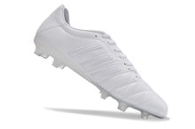 Carregar imagem no visualizador da galeria, Chuteira de Campo ADIDAS Adipure 11Pro FG Branco
