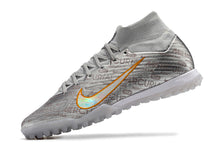 Carregar imagem no visualizador da galeria, Chuteira NIKE Air Zoom Mercurial Superfly 9 Elite Society XXV Prata/Dourado
