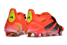 Carregar imagem no visualizador da galeria, Chuteira de Campo ADIDAS Predator+ Elite FG PredStrike
