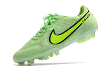 Carregar imagem no visualizador da galeria, Chuteira de Campo NIKE Tiempo Legend 9 Elite FG Verde
