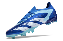 Carregar imagem no visualizador da galeria, Chuteira de Campo ADIDAS Predator Accuracy.1 Low FG
