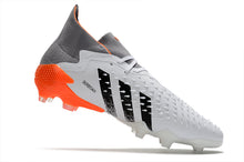 Carregar imagem no visualizador da galeria, ADIDAS Predator Freak.1 FG White Spark
