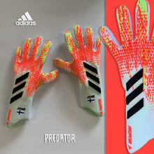 Carregar imagem no visualizador da galeria, LUVA DE GOLEIRO ADIDAS PREDATOR 20 COMPETITION &quot;MUTATOR PACK&quot;
