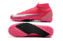 Carregar imagem no visualizador da galeria, CHUTEIRA SOCIETY NIKE MERCURIAL SUPERFLY 7 TF ELITE - MBAPPE ROSA
