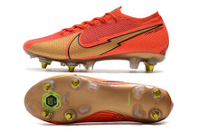 Carregar imagem no visualizador da galeria, CHUTEIRA NIKE MERCURIAL VAPOR 13 ELITE SG CRISTIANO RONALDO
