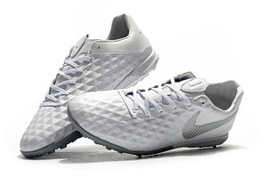 CHUTEIRA NIKE TIEMPO LEGEND 8 PRO TF BRANCO/PRATA