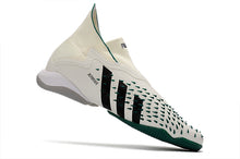 Carregar imagem no visualizador da galeria, ADIDAS Predator Freak+ Futsal EQT
