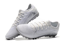 Carregar imagem no visualizador da galeria, CHUTEIRA NIKE MERCURIAL VAPOR 13 TF BRANCO
