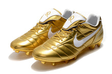 Carregar imagem no visualizador da galeria, CHUTEIRA NIKE TIEMPO LEGEND 7 ELITE FG R10 DOURADO/BRANCO
