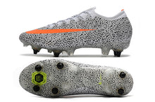 Carregar imagem no visualizador da galeria, CHUTEIRA NIKE MERCURIAL VAPOR 13 ELITE SG &quot; NEW LIGHTS &quot;
