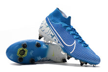 Carregar imagem no visualizador da galeria, CHUTEIRA NIKE MERCURIAL SUPERFLY 7 ELITE SG &quot;NEW LIGHTS&quot; AZUL/BRANCO
