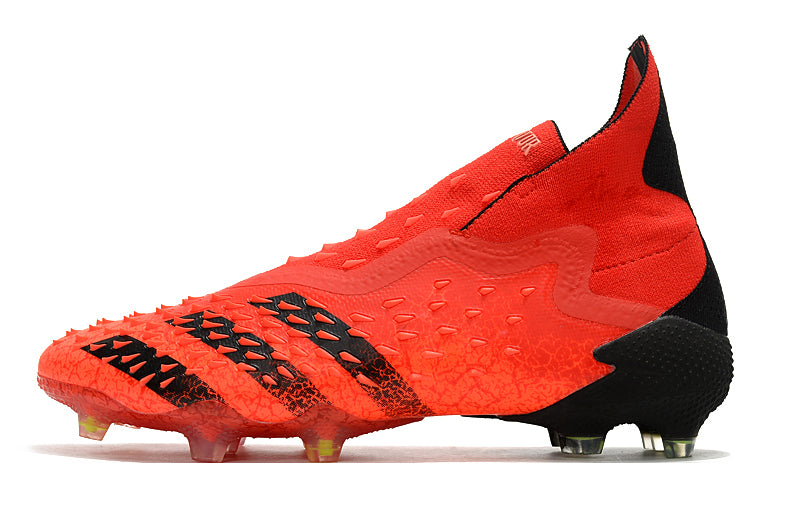 ADIDAS Predator Freak+ FG Showpiece