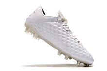 Carregar imagem no visualizador da galeria, CHUTEIRA NIKE TIEMPO LEGEND 8 ELITE FG PRATA/BRANCO
