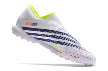 Carregar imagem no visualizador da galeria, adidas Predator Edge.3 Low
