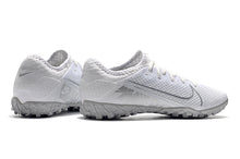 Carregar imagem no visualizador da galeria, CHUTEIRA NIKE MERCURIAL VAPOR 13 TF BRANCO
