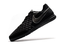 Carregar imagem no visualizador da galeria, CHUTEIRA NIKE TIEMPO LEGEND 8 IC PRETO/CINZA
