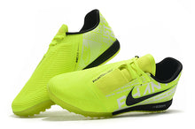 Carregar imagem no visualizador da galeria, CHUTEIRA NIKE PHANTOM VENOM PRO TF &quot;NEW LIGHTS&quot; AMARELO
