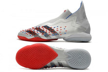 Carregar imagem no visualizador da galeria, ADIDAS Predator Freak+ Futsal Showpiece
