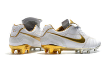 Carregar imagem no visualizador da galeria, CHUTEIRA NIKE TIEMPO LEGEND 7 ELITE FG R10 BRANCO/DOURADO
