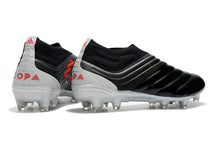 Carregar imagem no visualizador da galeria, CHUTEIRA ADIDAS COPA 19+ PRETO/BRANCO/VERMELHO
