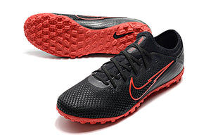 CHUTEIRA SOCIETY NIKE MERCURIAL VAPOR 13 PRO TF - PRETO/VERMELHO