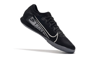 CHUTEIRA NIKE MERCURIAL VAPOR 13 PRO IC PRETO/CINZA/BRANCO