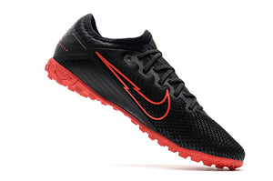 CHUTEIRA SOCIETY NIKE MERCURIAL VAPOR 13 PRO TF - PRETO/VERMELHO