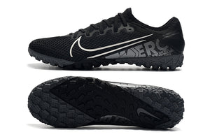 CHUTEIRA NIKE MERCURIAL VAPOR 13 TF PRETO/BRANCO/CINZA