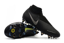 Carregar imagem no visualizador da galeria, CHUTEIRA NIKE PHANTOM VISION ELITE DYNAMIC FIT SG PRETA LOGO PRATA
