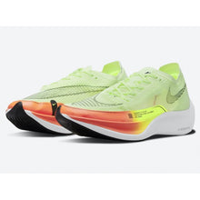 Carregar imagem no visualizador da galeria, Tênis de corrida Nike ZoomX Vaporfly Next% 2
