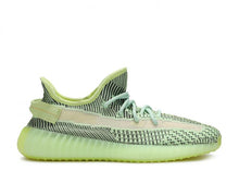 Carregar imagem no visualizador da galeria, ADIDAS YEEZY BOOST 350 V2 &quot;NÃO REFLEXÃO &quot;
