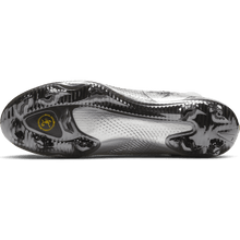 Carregar imagem no visualizador da galeria, Nike Phantom GT Scorpion Elite Dynamic Fit FG
