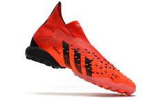 Carregar imagem no visualizador da galeria, ADIDAS Predator Freak+ Society Showpiece
