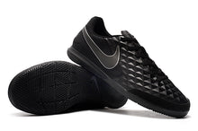 Carregar imagem no visualizador da galeria, CHUTEIRA NIKE TIEMPO LEGEND 8 IC PRETO/CINZA
