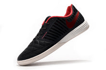 Carregar imagem no visualizador da galeria, CHUTEIRA NIKE LUNARGATO II IC PRETO/VERMELHO/BEJE
