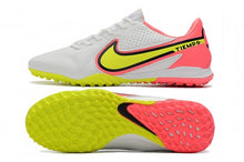 Carregar imagem no visualizador da galeria, NIKE Tiempo Legend 9 Pro Society Motiviation Pack
