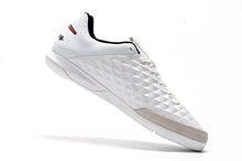 Carregar imagem no visualizador da galeria, CHUTEIRA NIKE TIEMPO LEGEND 8 IC BRANCO/VERMELHO
