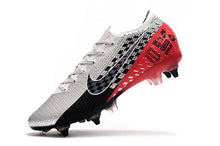 Carregar imagem no visualizador da galeria, CHUTEIRA NIKE MERCURIAL VAPOR 13 ELITE SG &quot;NEYMAR&quot; VERMELHO/BRANCO/PRATA/PRETO
