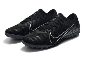 CHUTEIRA NIKE MERCURIAL VAPOR 13 TF PRETO/BRANCO/CINZA