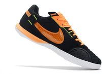 Carregar imagem no visualizador da galeria, NIKE Street Gato Futsal Prato/Laranja
