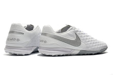 Carregar imagem no visualizador da galeria, CHUTEIRA NIKE TIEMPO LEGEND 8 PRO TF BRANCO/PRATA
