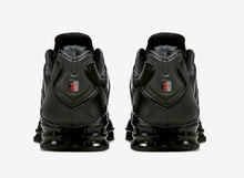 Carregar imagem no visualizador da galeria, Nike Shox TL “Triple Black”
