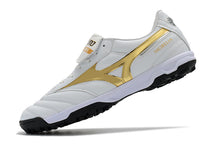 Carregar imagem no visualizador da galeria, MIZUNO MORELIA II AS / TF BRANCA/DOURADO
