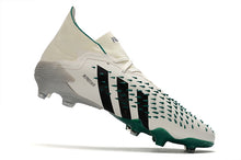 Carregar imagem no visualizador da galeria, ADIDAS Predator Freak.1 FG Showpiece
